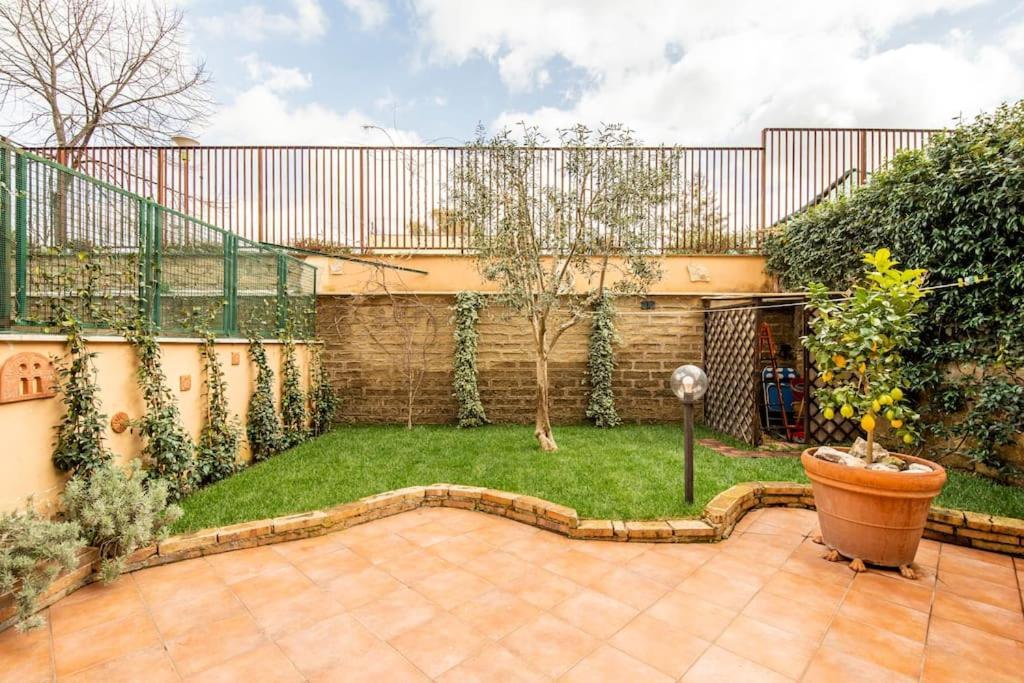 Con Giardino Privato Appartement